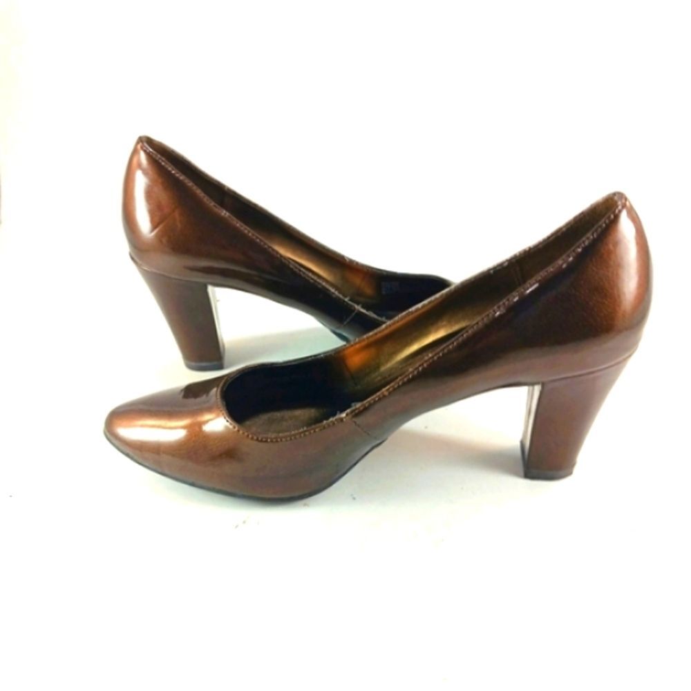 Etienne Aigner Womans Haven Pumps/ Heels Patent Brown Shimmer Size 7.5......... - Picture 2 of 12